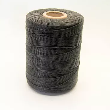 Hvordan kan fladt flettet vokset sytråd løse fodtøj og læderfabrikssyning flaskehalse?